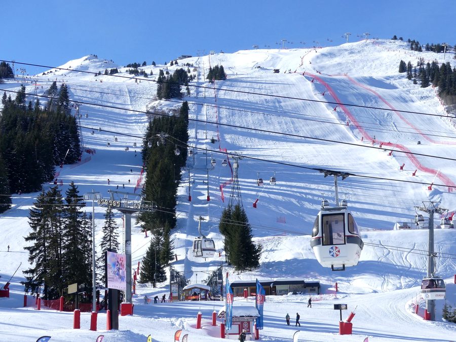 Pistes de ski côté Loze, vues depuis Courchevel 1850 en Savoie