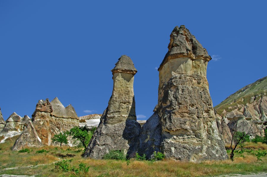 Cheminées de fées dans le paysage de Cappadoce près de Nevşehir