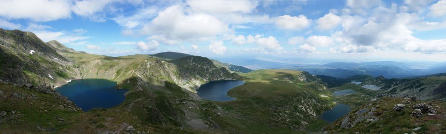 Panorama des Sept lacs du Rila dans les montagnes du Rila.