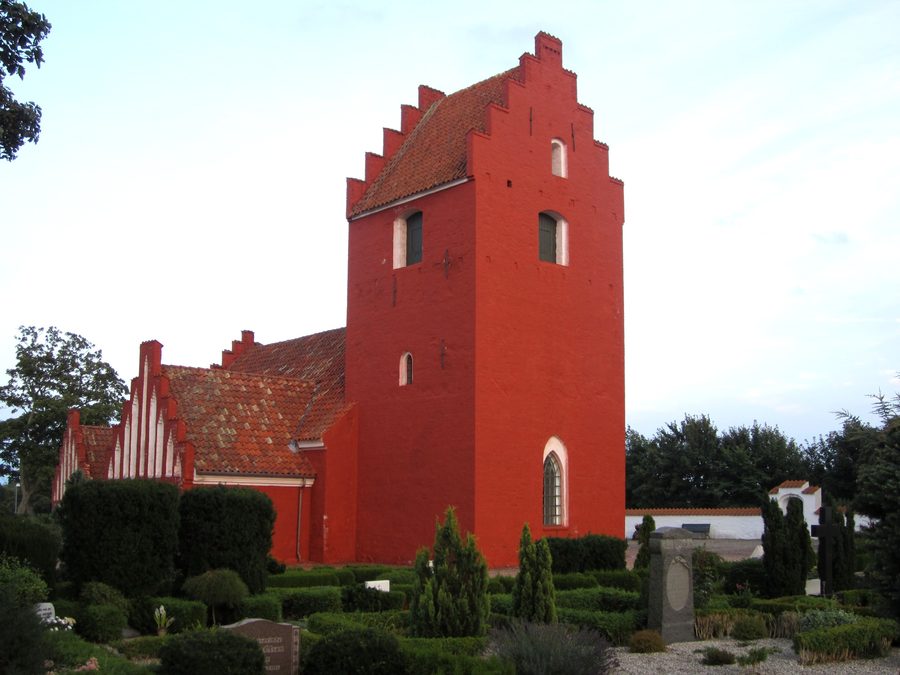 L'église « Odden Kirke » située à Zealand Point, dans l'est du Danemark.
