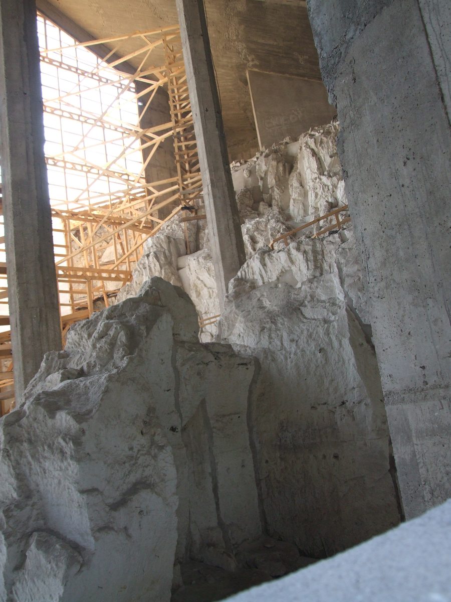 Complexe de grottes de Murfatlar, un site archéologique historique en grotte près de Murfatlar dans le sud-est de la Roumanie