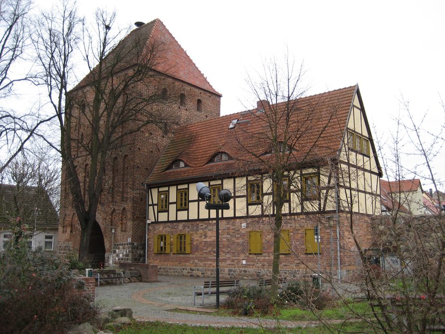 Porte de Prenzlau et bâtiment annexe du musée municipal de Pasewalk