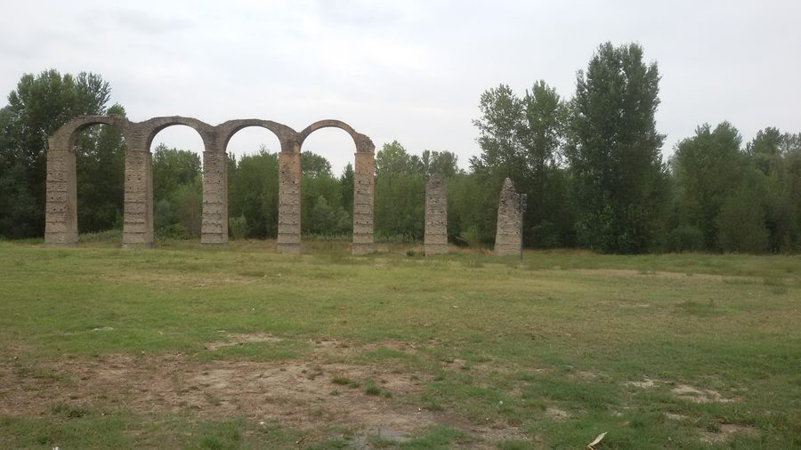 Aqueduc romain à Acqui Terme, Italie