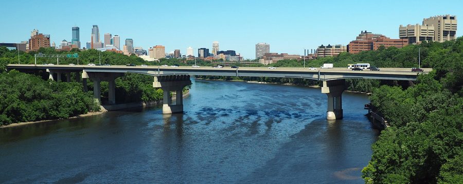 Pont Dartmouth au-dessus du Mississippi à Minneapolis.