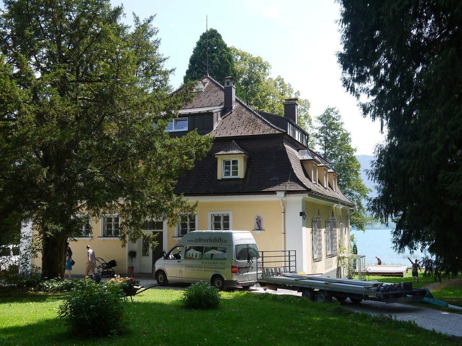 Ancienne villa Ransonnet au bord du lac à Nußdorf am Attersee