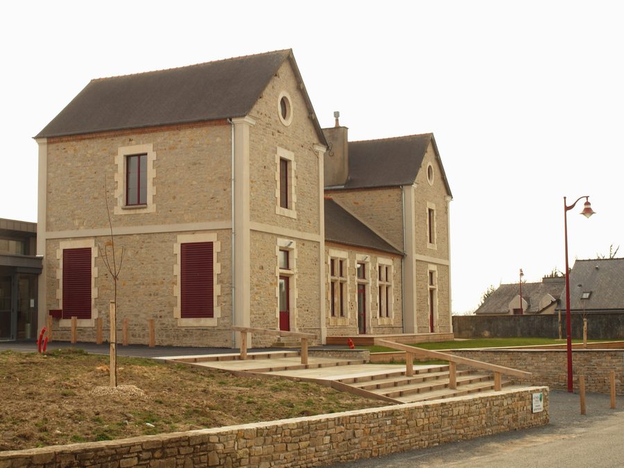 Nouvelle mairie de Poligné dans le département français d’Ille-et-Vilaine