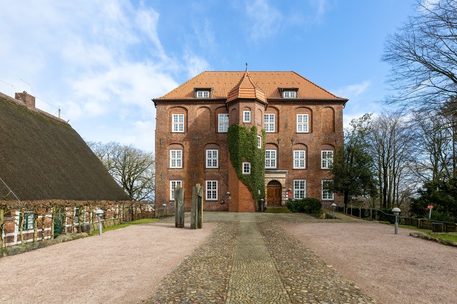 File:Schloss Agathenburg-msu-1576-.jpg