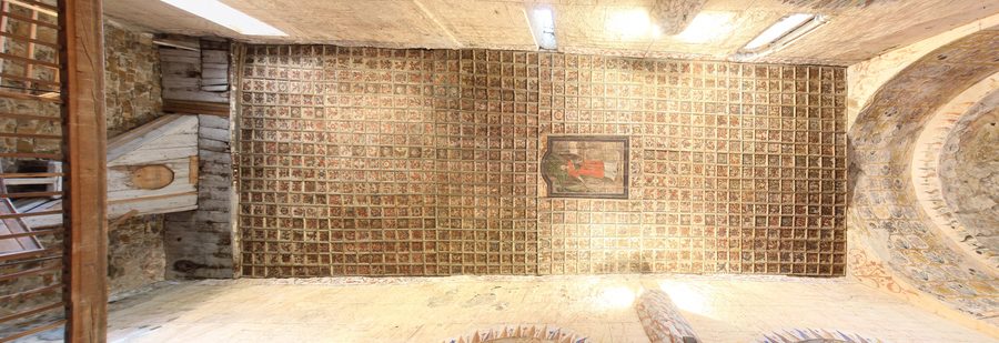 Plafond à fausses caissons du XVIIIe siècle dans l’église Notre-Dame-de-l’Assomption de Vic d’Oust