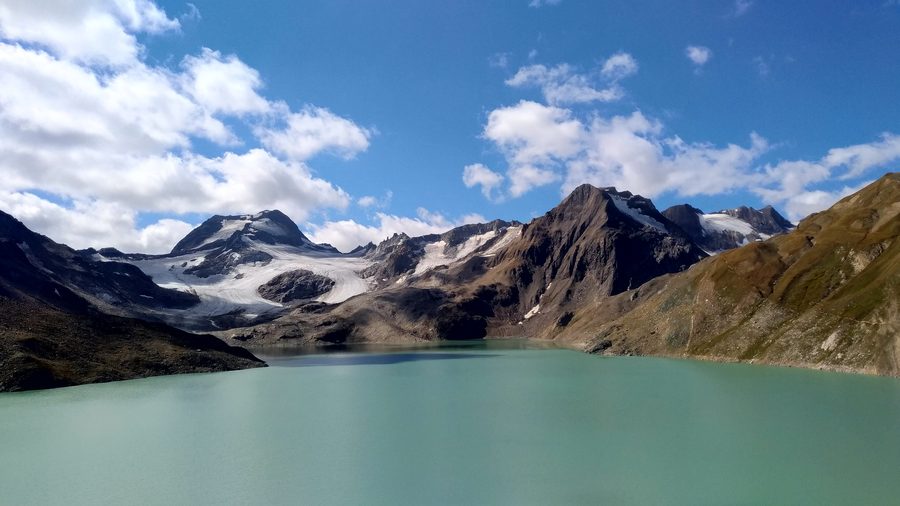 Lac du Sabbione avec la Punta d'Arbola et le glacier du Sabbione dans la vallée de Formazza