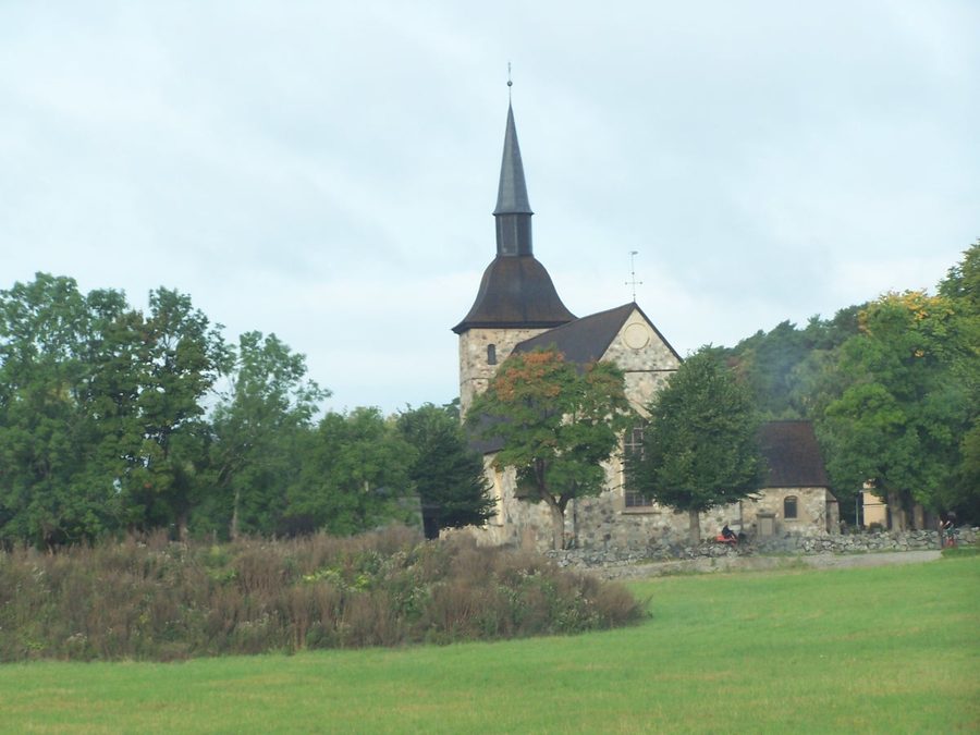 Botkyrka kyrka à Botkyrka, Suède