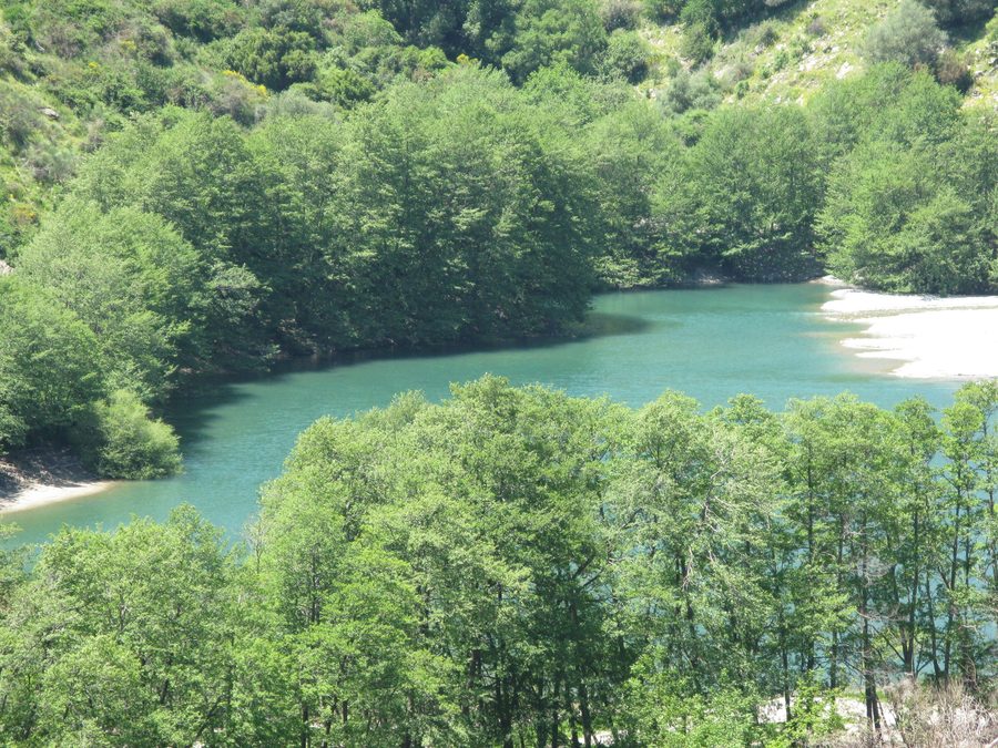 Lago Costantino dans le Parco Nazionale dell'Aspromonte près de San Luca