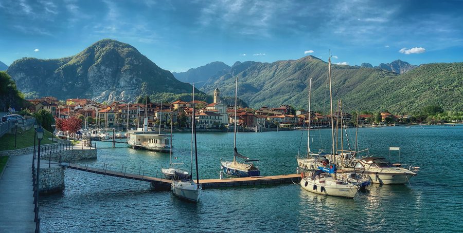 Baie de Feriolo avec embarcadère