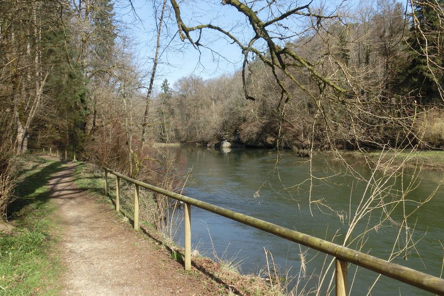 Ancien débarcadère à bateaux dans le parc princier d’Inzigkofen, sur le Danube