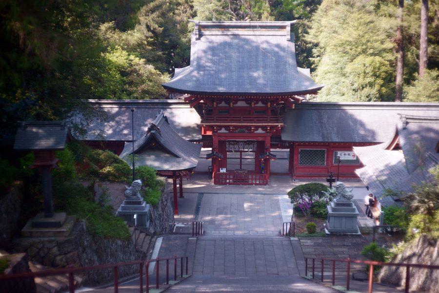 Porte Roumon du Nukisaki-jinja à Tomioka