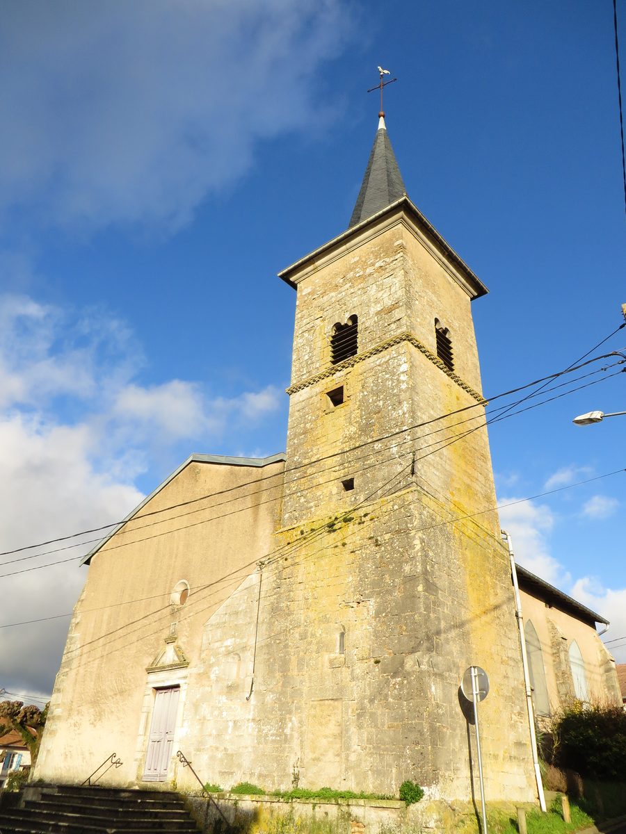 Vue extérieure de l’église du village de Domèvre-en-Haye