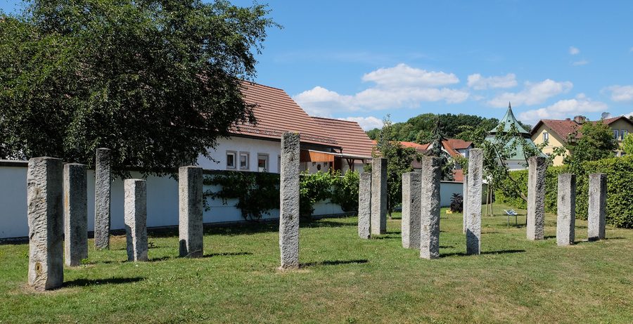 Jardin du prévôt de l’abbaye bénédictine de Metten avec vue sur le complexe monastique