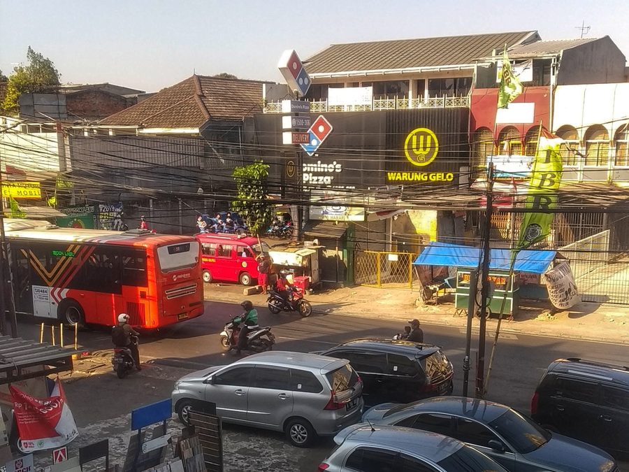 Rue Jalan Pondok Labu Raya à Jakarta, Indonésie