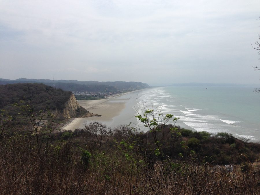 Côte près de Canoa en Équateur