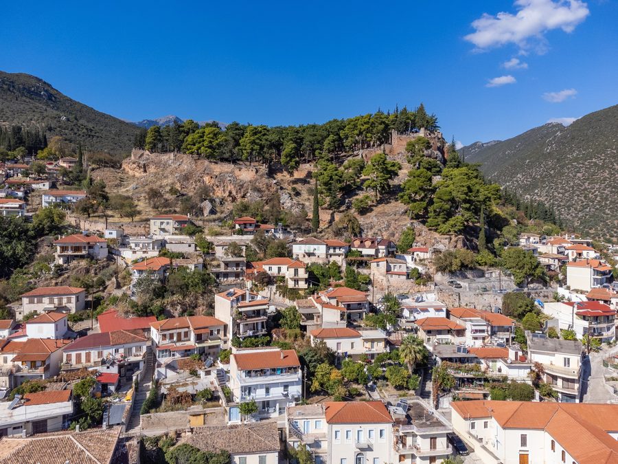 Vue aérienne du château d’Amfissa depuis le sud