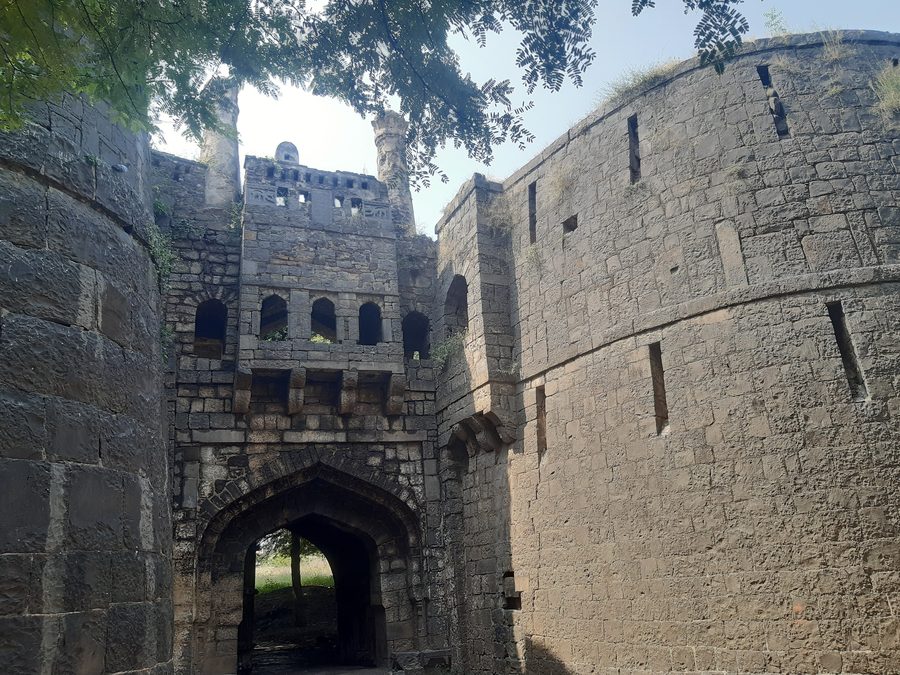 Entrée du fort de Bhuikot à Solapur, Maharashtra