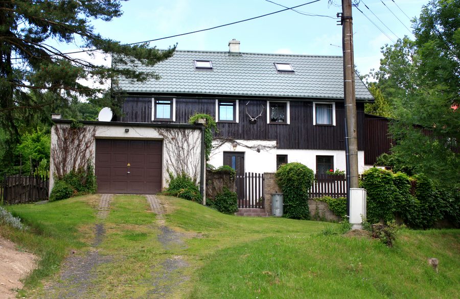 Maison du garde forestier à Pyšná, partie du village de Vysoká Pec, République tchèque