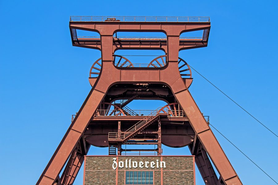 La tour d’extraction centrale du complexe industriel de la mine de Zollverein à Essen.