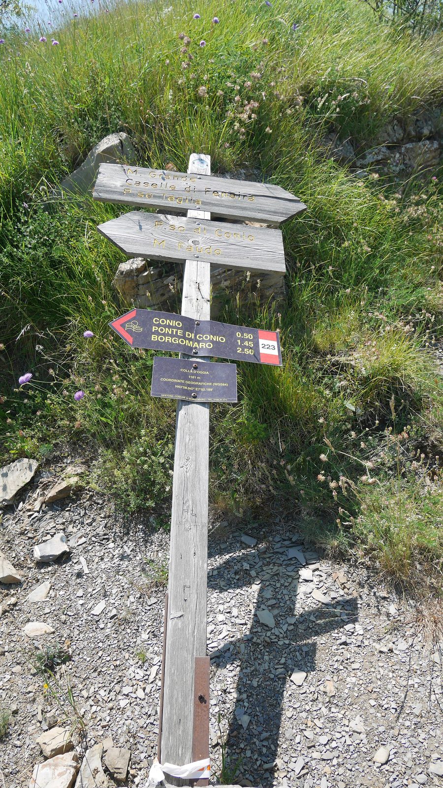 Borgomaro Oggia, paysage de montagne en Ligurie