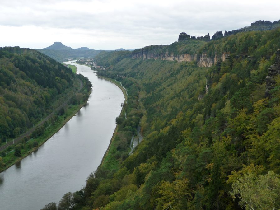 Vue depuis la Kleine Bastei près de Schmilka sur l’Elbe