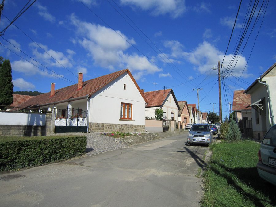 La rue Szent Donát à Dunabogdány (comitat de Pest, Hongrie)