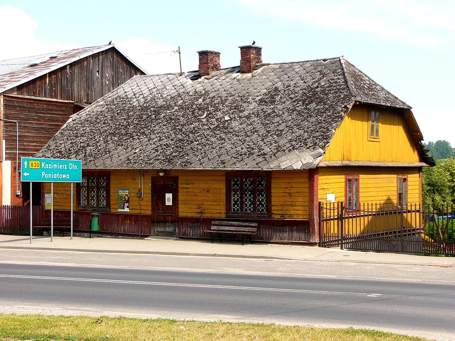 Maison en bois au Rynek 35 à Wąwolnica
