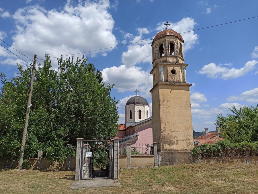 Église de la Dormition de la Mère de Dieu à Strazhitsa