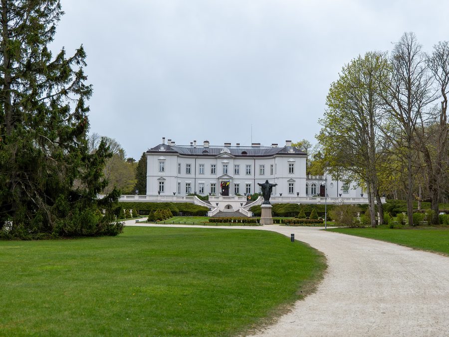 Palais Tiškevičiai abritant le musée de l’ambre de Palanga