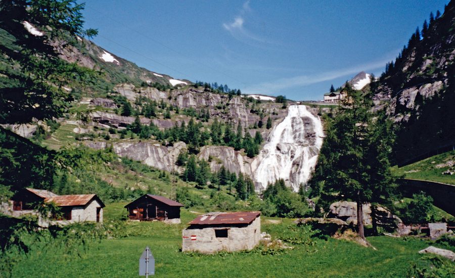 Cascade du Toce près de Formazza, au Piémont