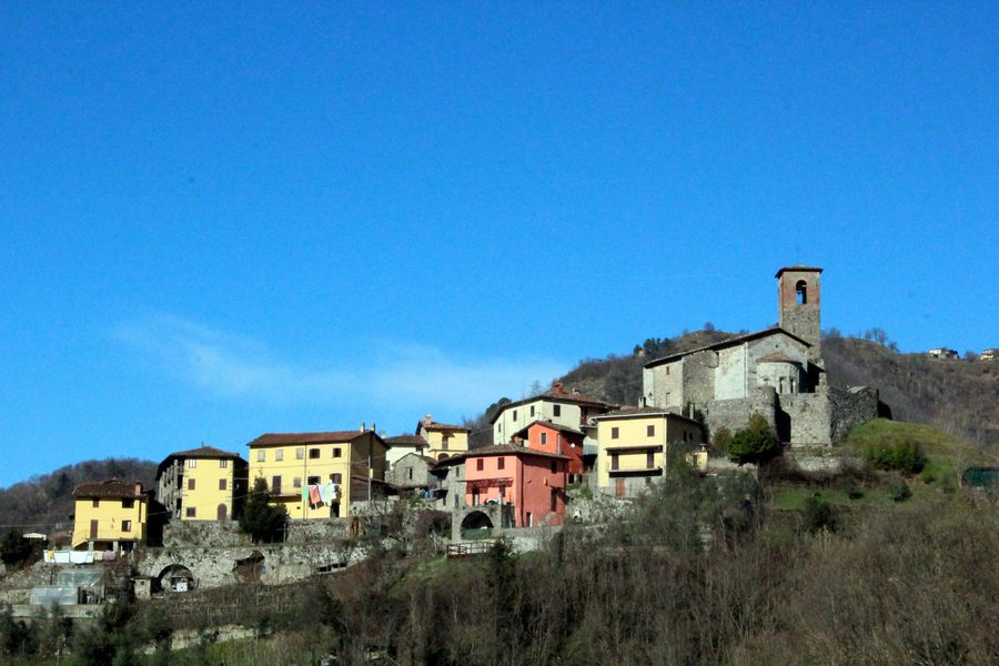 Panorama de Ceserana, un hameau de Fosciandora dans la Garfagnana