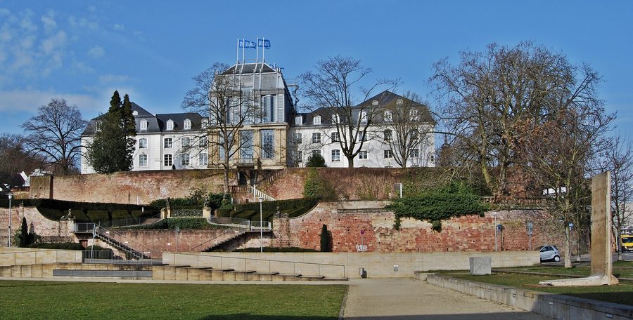 Arrière du château de Sarrebruck, vu depuis le Landtag de la Sarre