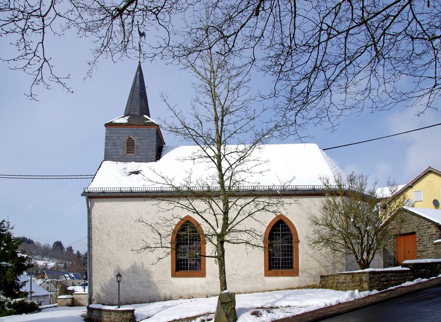 Façade sud de l’église Saint-Lambert à Willwerath