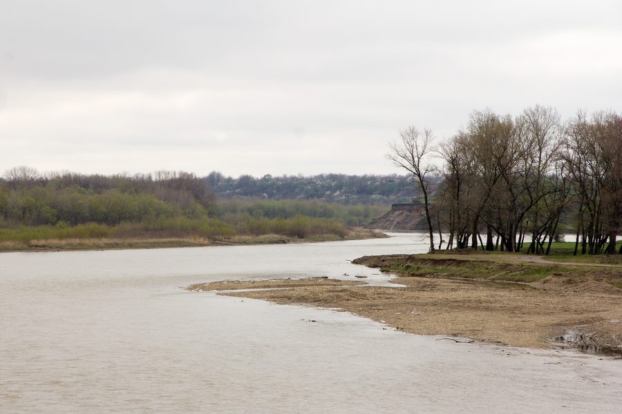 Fleuve Kouban près d’Uspenskoïe dans la région de Krasnodar