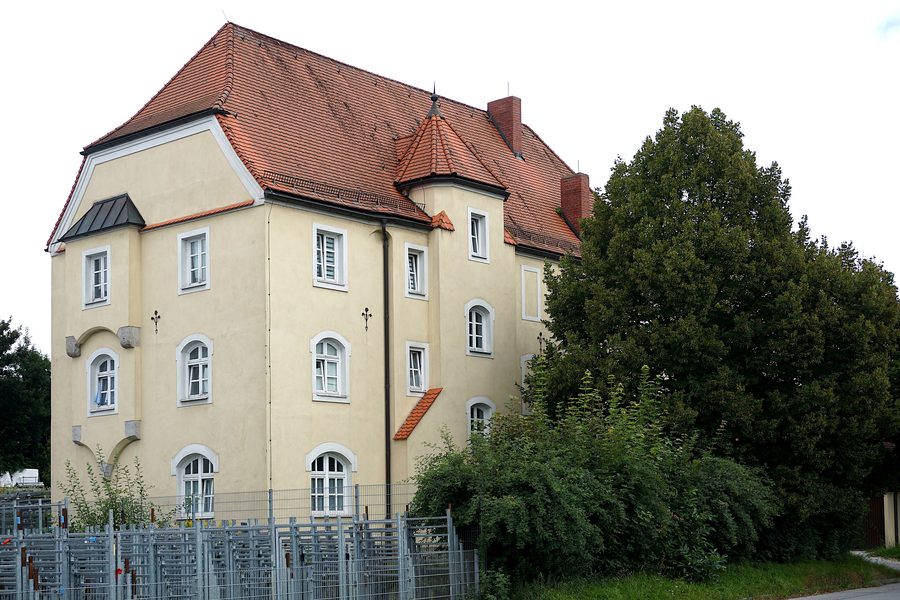 Ancien bâtiment d’accueil de la gare à Arnstorf