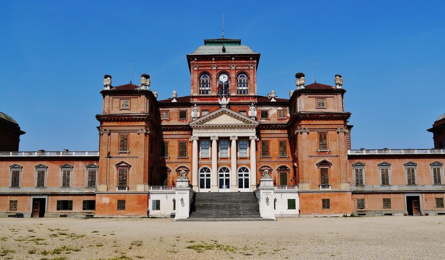 Vue extérieure du Château royal de Racconigi dans le Piémont
