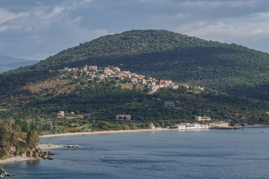 Vue sur Skoutari dans la Mani depuis le sud