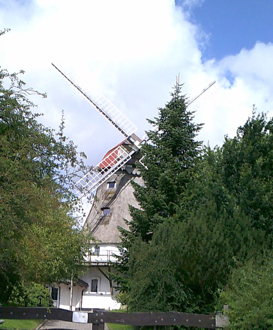Moulin hollandais à galerie à Grödersby, Schleswig-Holstein