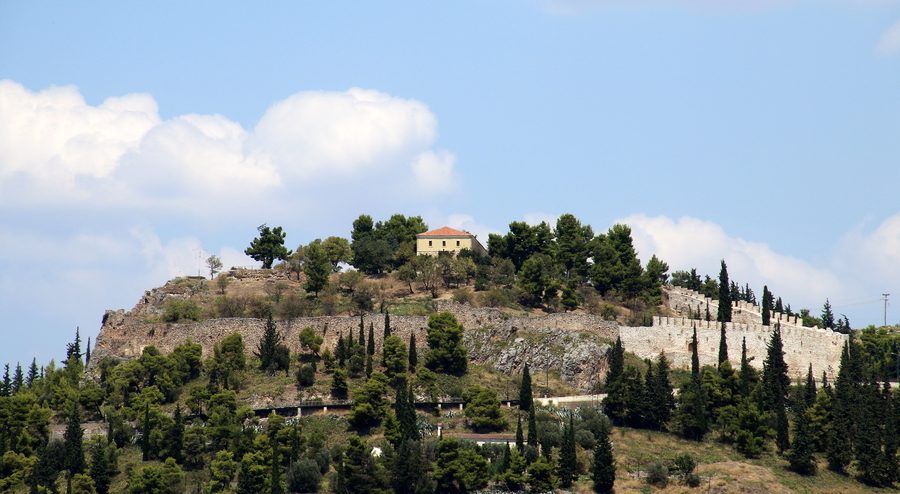 Partie sud du château de Lamia