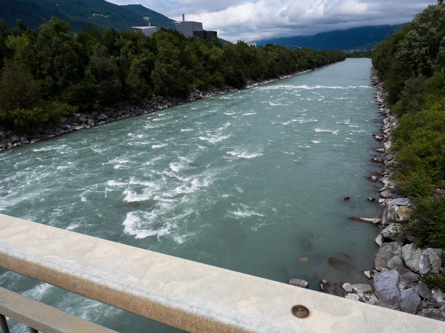 Zone alluviale de Zizers–Mastrils sur le Rhin alpin dans le canton des Grisons
