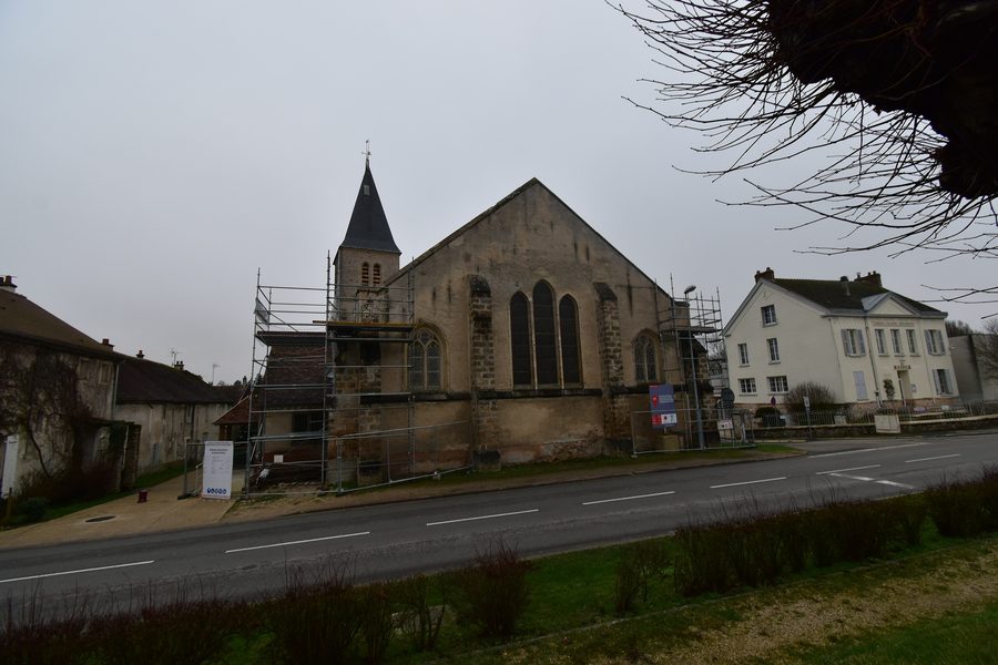 Église Saint-Sulpice de Maisoncelles-en-Brie dans le département de Seine-et-Marne