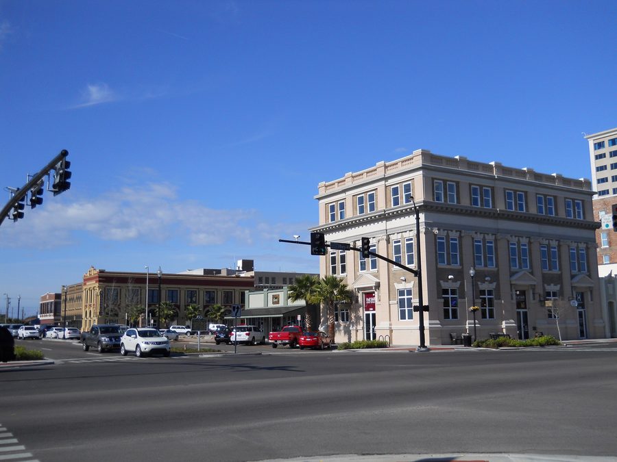 Vue du Gulfport Harbor Square Commercial Historic District à Gulfport, Mississippi