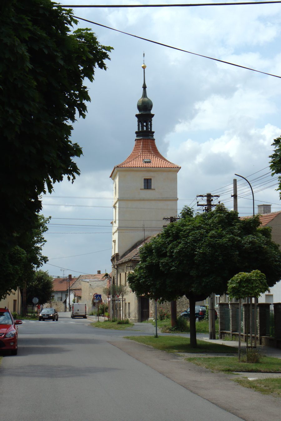 Porte de Prague à Velvary