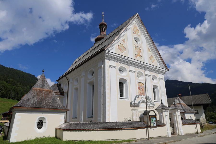 Église paroissiale Saint-Michel à Sachrang