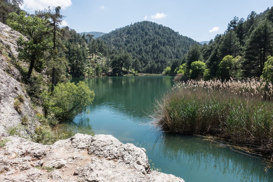 Lagon de Valdeazores dans le parc naturel des Sierras de Cazorla, Segura y las Villas