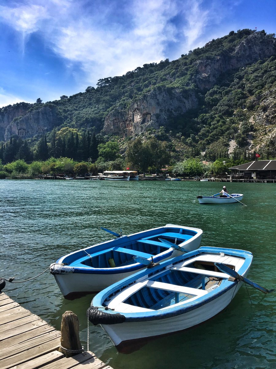 Tombeaux rupestres lyciens de Dalyan dans la province de Muğla