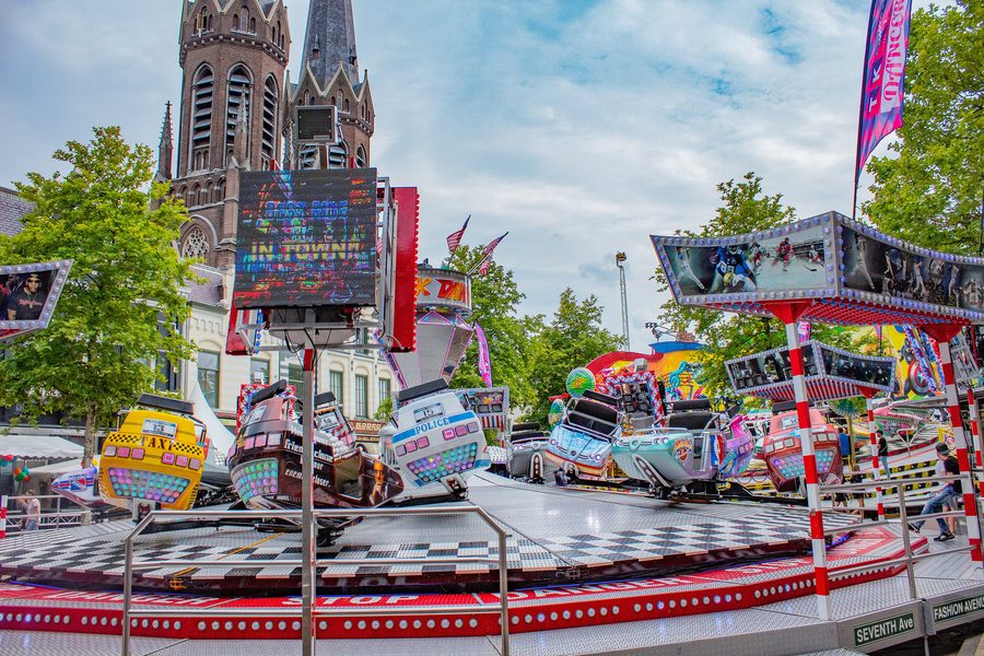 Attraction Breakdance sur la Tilburgse Kermis au Heuvel